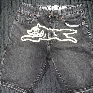 ice cream shorts size 30 used a handful of times dm if any questions !